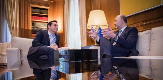 Συνάντηση του Πρωθυπουργού με τον Επίτροπο Οικονομικών και Νομισματικών Υποθέσεων, κ. Π. Μοσκοβισί