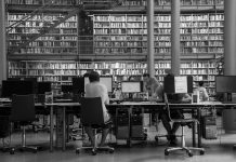 Eνισχύσεις στους νέους επιστήμονες και τα ΑΕΙ με υποτροφίες και χορηγίες ερευνητικών προγραμμάτων