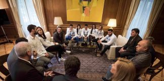 Συνάντηση του Πρωθυπουργού με αθλητές και αθλήτριες της Εθνικής Ομάδας Κλειστού Στίβου