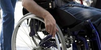 Σε ΑμεΑ και μέλη των οικογενειών τους το 15% των θέσεων στις προκηρύξεις ΑΣΕΠ