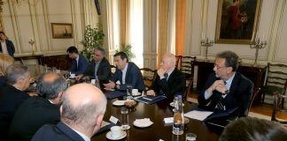 Συνάντηση με τους Περιφερειάρχες για το Εθνικό Σχέδιο Παραγωγικής Ανασυγκρότησης
