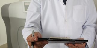 Συμβάσεις του ΕΟΠΥΥ με στόχο την ανάπτυξη του θεσμού του οικογενειακού γιατρού και τη συνέργεια με το νέο μοντέλο Πρωτοβάθμιας Φροντίδας Υγείας