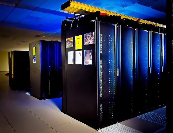 supercomputer-1782179_1920