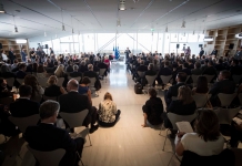 «Στόχος η έξοδος από το μνημόνιο με επενδύσεις και επίτευξη των δημοσιονομικών στόχων τους οποίους υπερβαίνουμε»