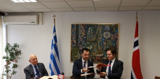 Υπογραφή συμφωνίας με Νορβηγία, Ισλανδία και Λιχτενστάιν για χρηματοδοτήσεις ύψους 117 εκατ. ευρώ στην Ελλάδα