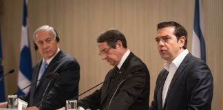 «Στρατηγική συνεργασία τριών χωρών που θέλουμε να διασφαλίσουμε την ειρήνη, την ευμάρεια και τη συνεργασία»