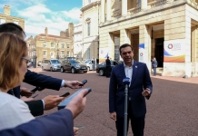 «Η Ελλάδα βγαίνει από την κρίση και ανακτά τον ηγετικό της ρόλο στα Βαλκάνια»