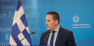 Ενημέρωση των πολιτικών συντακτών από τον Κυβερνητικό Εκπρόσωπο Στέλιο Πέτσα