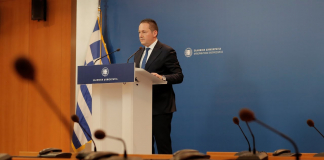 Eνημέρωση πολιτικών συντακτών από τον Κυβερνητικό Εκπρόσωπο Στέλιο Πέτσα