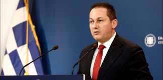 Eνημέρωση πολιτικών συντακτών από τον Κυβερνητικό Εκπρόσωπο Στέλιο Πέτσα