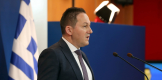 Eνημέρωση πολιτικών συντακτών από τον Κυβερνητικό Εκπρόσωπο Στέλιο Πέτσα