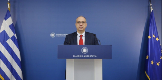 Η ενημέρωση των πολιτικών συντακτών και των ανταποκριτών ξένου Τύπου από τον Υφυπουργό παρά τω Πρωθυπουργώ και Κυβερνητικό Εκπρόσωπο Γιάννη Οικονόμου