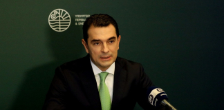 Κώστας Σκρέκας: 30% αύξηση της επιδότησης στον δεύτερο κύκλο του «Κινούμαι Ηλεκτρικά»