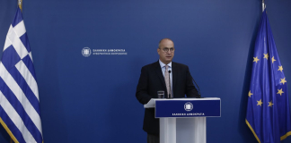 Η ενημέρωση των πολιτικών συντακτών και των ανταποκριτών ξένου Τύπου από τον Υφυπουργό παρά τω Πρωθυπουργώ και Κυβερνητικό Εκπρόσωπο, Γιάννη Οικονόμου