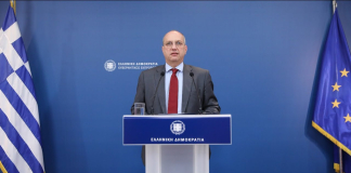 Η ενημέρωση των πολιτικών συντακτών και των ανταποκριτών ξένου Τύπου από τον Υφυπουργό παρά τω Πρωθυπουργώ και Κυβερνητικό Εκπρόσωπο Γιάννη Οικονόμου