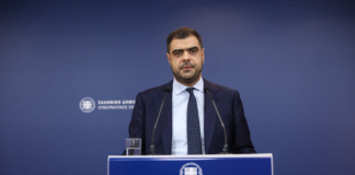 Ενημέρωση πολιτικών συντακτών και ανταποκριτών ξένου Τύπου από τον Κυβερνητικό Εκπρόσωπο Παύλο Μαρινάκη