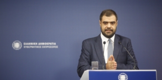 Ενημέρωση πολιτικών Συντακτών και ανταποκριτών ξένου Τύπου από τον Κυβερνητικό Εκπρόσωπο Παύλο Μαρινάκη