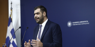 Ενημέρωση πολιτικών συντακτών και ανταποκριτών ξένου Τύπου από τον Κυβερνητικό Εκπρόσωπο Παύλο Μαρινάκη