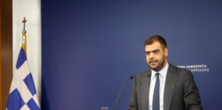 Ενημέρωση πολιτικών συντακτών και ανταποκριτών ξένου Τύπου από τον Υφυπουργό παρά τω Πρωθυπουργώ και Κυβερνητικό Εκπρόσωπο Παύλο Μαρινάκη
