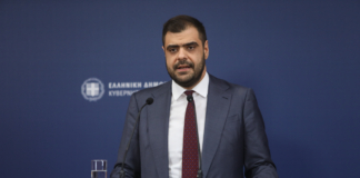 Ενημέρωση πολιτικών συντακτών και ανταποκριτών ξένου Τύπου από τον Υφυπουργό παρά τω Πρωθυπουργώ και Κυβερνητικό Εκπρόσωπο Παύλο Μαρινάκη