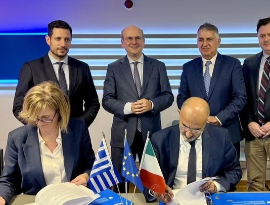 Υπεγράφη η παραγγελία για 23 νέα τρένα – Iδιωτική επένδυση 308 εκ. ευρώ – Yλοποίηση εως το 2027