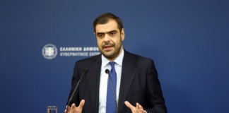 Ενημέρωση πολιτικών συντακτών και ανταποκριτών ξένου Τύπου από τον Υφυπουργό παρά τω Πρωθυπουργώ και Κυβερνητικό Εκπρόσωπο Παύλο Μαρινάκη