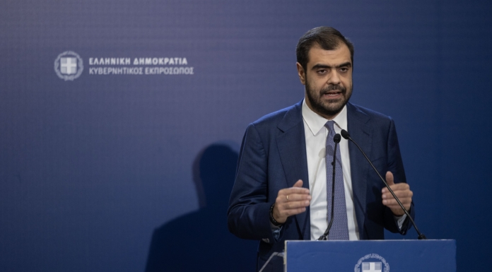 Ενημέρωση πολιτικών συντακτών και ανταποκριτών ξένου Τύπου από τον Υφυπουργό παρά τω Πρωθυπουργώ και Κυβερνητικό Εκπρόσωπο Παύλο Μαρινάκη