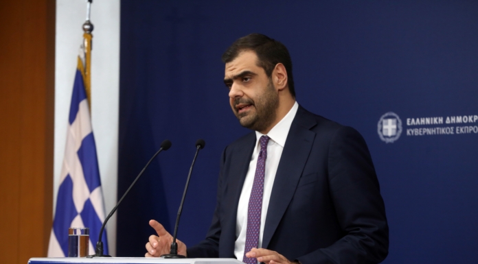 Ενημέρωση πολιτικών συντακτών και ανταποκριτών ξένου Τύπου από τον Υφυπουργό παρά τω Πρωθυπουργώ και Κυβερνητικό Εκπρόσωπο Παύλο Μαρινάκη