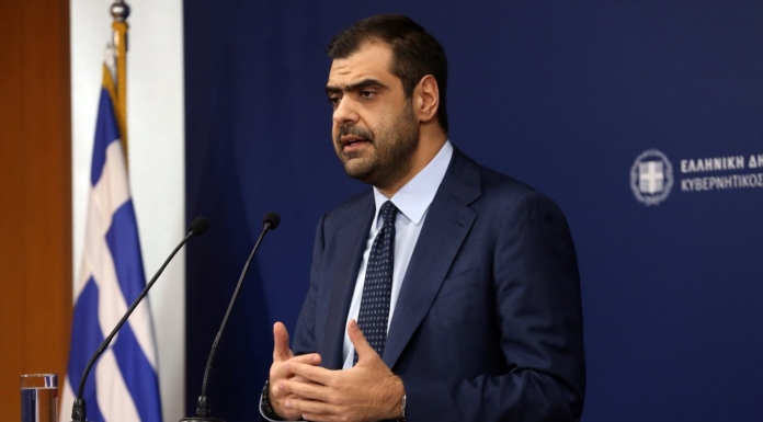 Ενημέρωση πολιτικών συντακτών και ανταποκριτών ξένου Τύπου από τον Υφυπουργό παρά τω Πρωθυπουργώ και Κυβερνητικό Εκπρόσωπο Παύλο Μαρινάκη