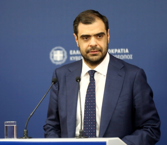 Ενημέρωση πολιτικών συντακτών και ανταποκριτών ξένου Τύπου από τον Υφυπουργό παρά τω Πρωθυπουργώ και Κυβερνητικό Εκπρόσωπο Παύλο Μαρινάκη