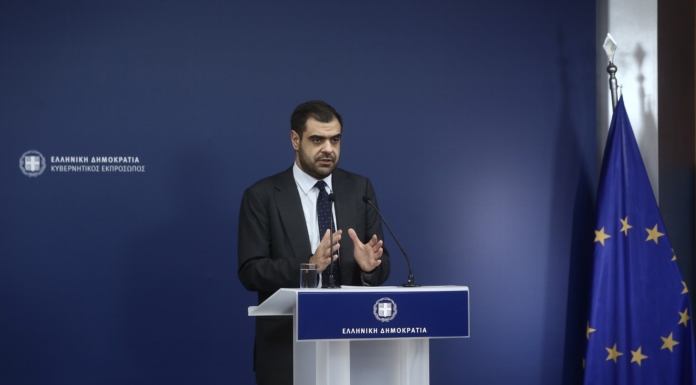 Ενημέρωση πολιτικών συντακτών και ανταποκριτών ξένου Τύπου από τον Υφυπουργό παρά τω Πρωθυπουργώ και Κυβερνητικό Εκπρόσωπο Παύλο Μαρινάκη