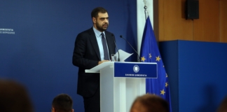 Ενημέρωση πολιτικών συντακτών και ανταποκριτών ξένου Τύπου από τον Υφυπουργό παρά τω Πρωθυπουργώ και Κυβερνητικό Εκπρόσωπο Παύλο Μαρινάκη