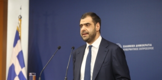 Ενημέρωση των πολιτικών συντακτών και των ανταποκριτών ξένου Τύπου από τον Υφυπουργό παρά τω Πρωθυπουργώ και Κυβερνητικό Εκπρόσωπο Παύλο Μαρινάκη