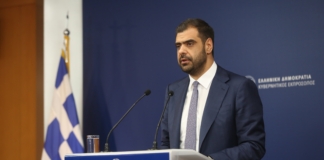Η ενημέρωση των πολιτικών συντακτών και ανταποκριτών ξένου Τύπου από τον Υφυπουργό παρά τω Πρωθυπουργώ και Κυβερνητικό Εκπρόσωπο Παύλο Μαρινάκη