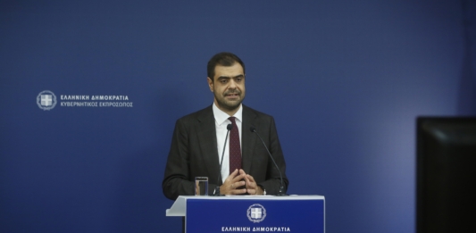 Ενημέρωση των πολιτικών συντακτών και ανταποκριτών ξένου Τύπου από τον Υφυπουργό παρά τω Πρωθυπουργώ και Κυβερνητικό Εκπρόσωπο Παύλο Μαρινάκη