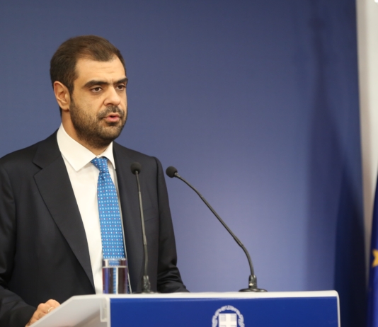 Ενημέρωση των πολιτικών συντακτών και ανταποκριτών ξένου Τύπου από τον Υφυπουργό παρά τω Πρωθυπουργώ και Κυβερνητικό Εκπρόσωπο Παύλο Μαρινάκη