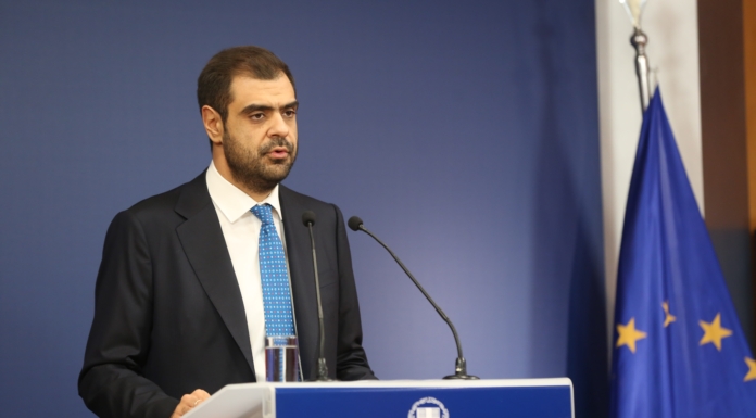 Ενημέρωση των πολιτικών συντακτών και ανταποκριτών ξένου Τύπου από τον Υφυπουργό παρά τω Πρωθυπουργώ και Κυβερνητικό Εκπρόσωπο Παύλο Μαρινάκη
