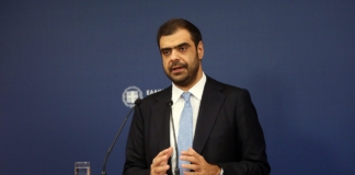 Ενημέρωση των πολιτικών συντακτών και ανταποκριτών ξένου Τύπου από τον Υφυπουργό παρά τω Πρωθυπουργώ και Κυβερνητικό Εκπρόσωπο Παύλο Μαρινάκη